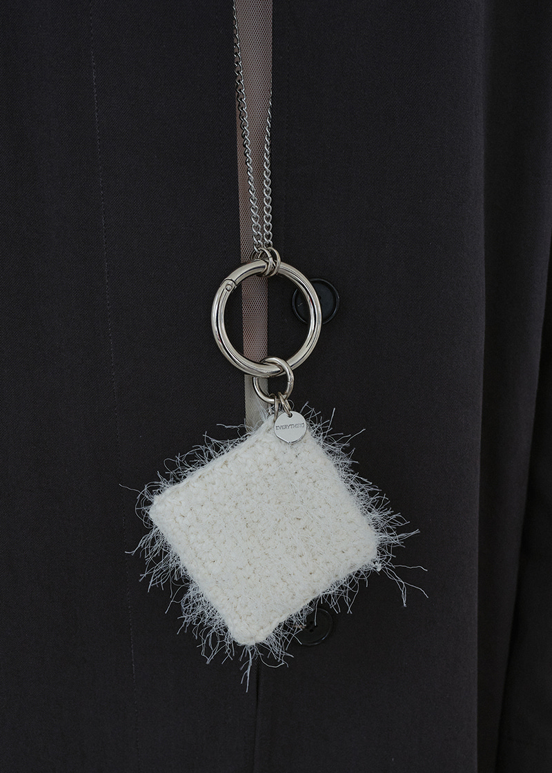 POUCH KEYRING IN WHITE