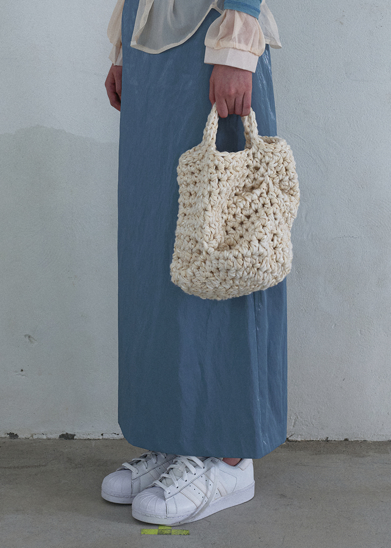 MIXED TEXTURE TOTE BAG IN IVORY